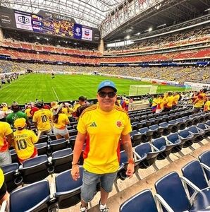 Meet your Posher, Jhon